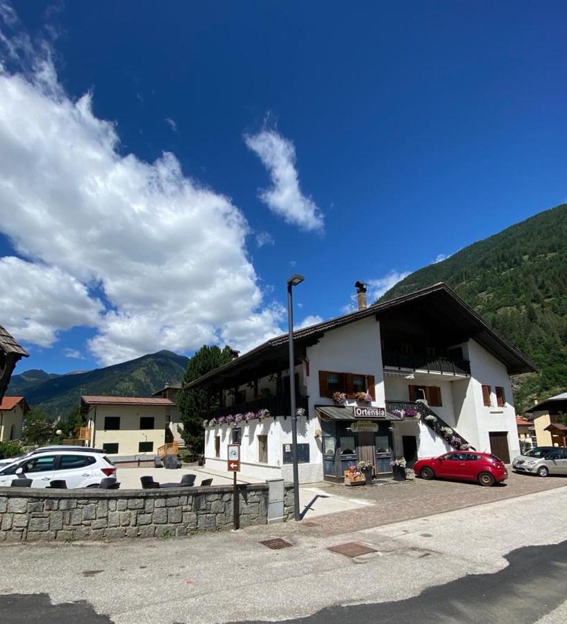 Casa Ortensia Pellizzano Eksteriør billede